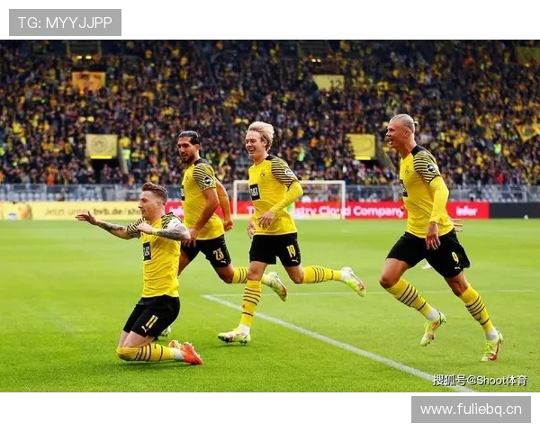 阿贾克斯锋线近期表现稳健,进攻端持续提升 阿贾克斯锋线近期表现稳健,进攻端持续提升